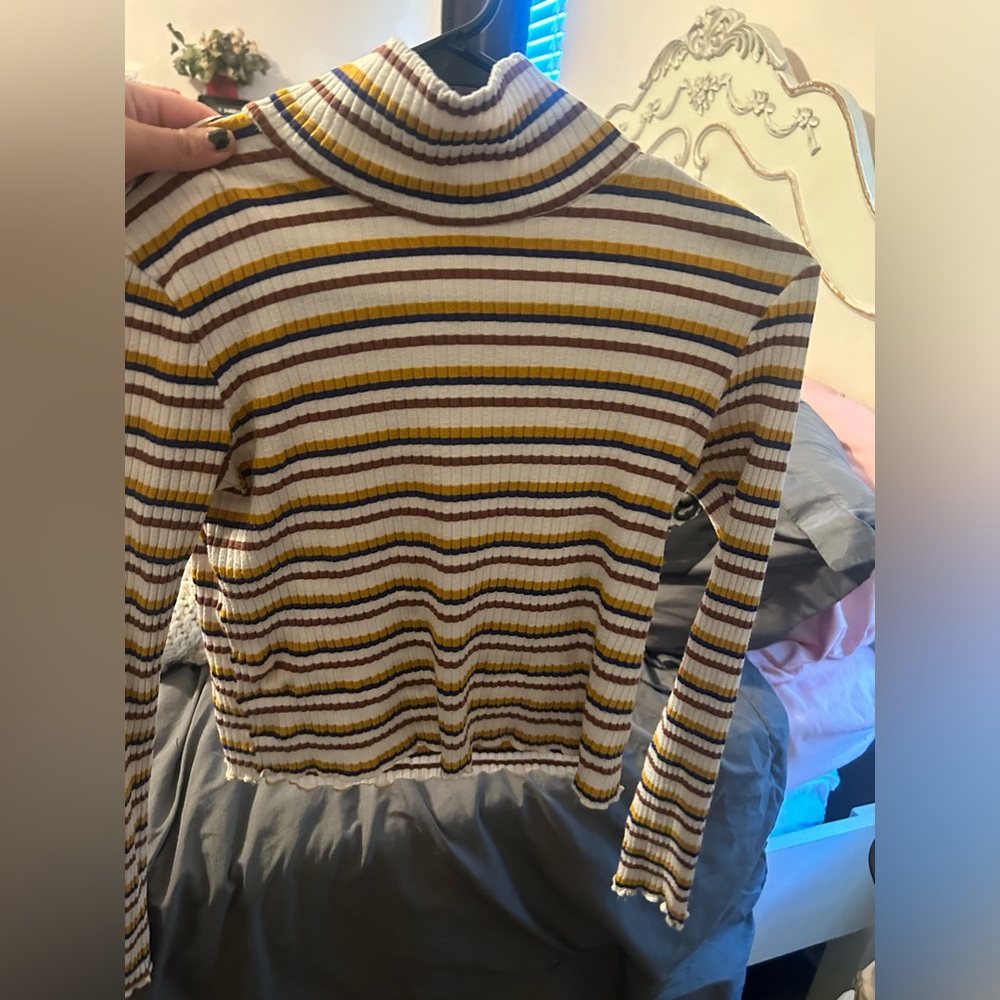 Stripped long sleeve